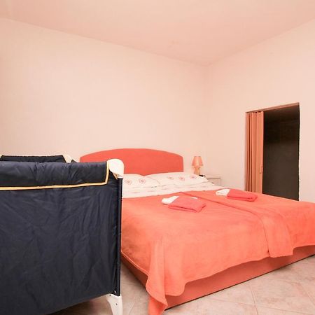 Robinson Braco Apartment Bogomolje Екстериор снимка